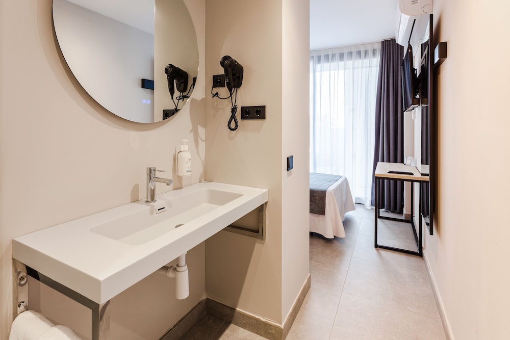 Comfort Single Room