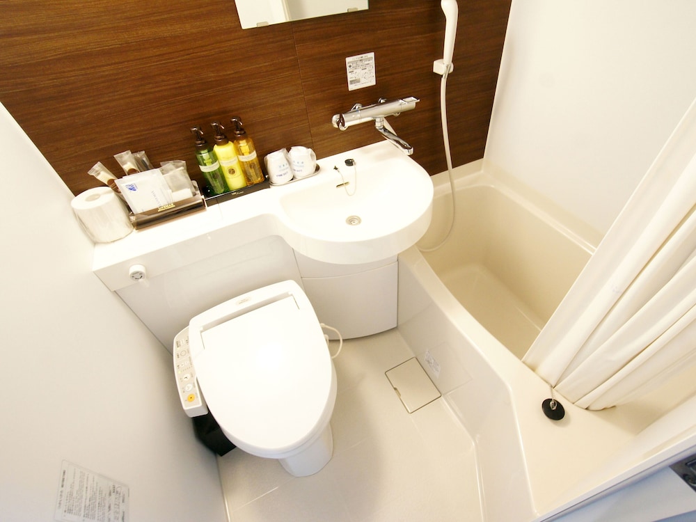 Single Room, Smoking (Dog Friendly) photo 2