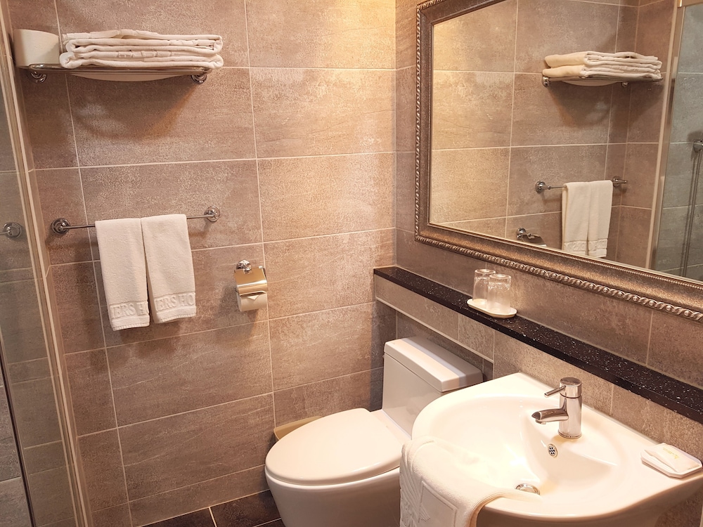Deluxe Ocean Twin Room - Photo 5
