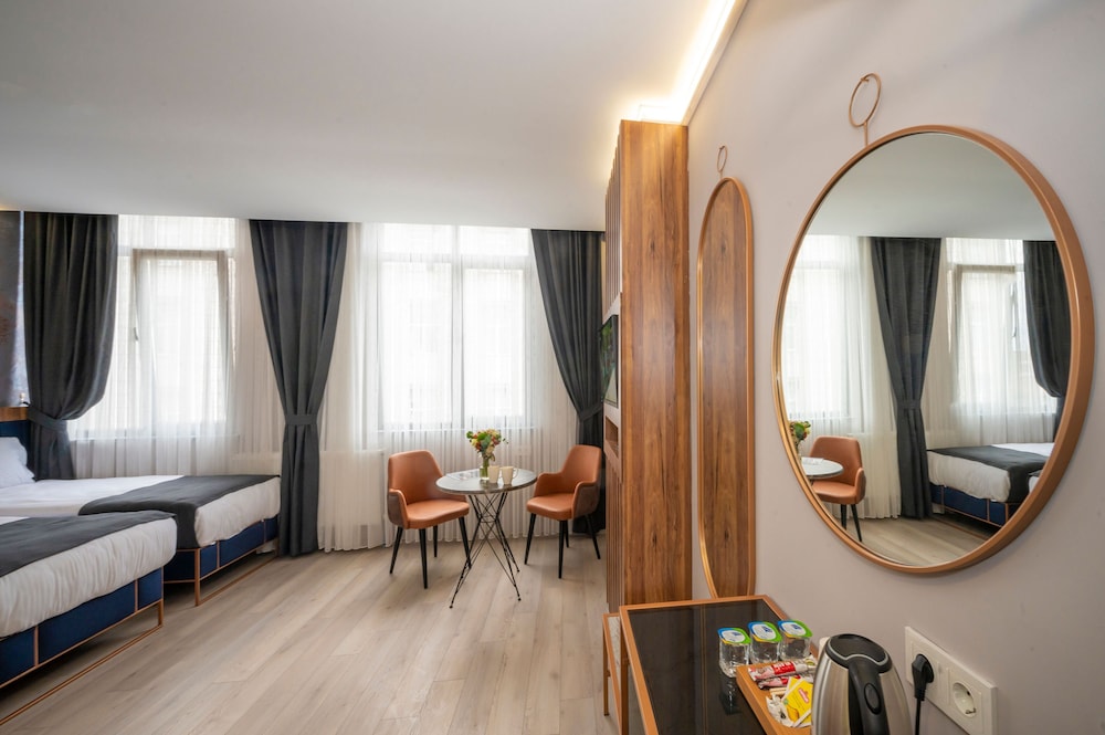 Deluxe Double or Twin Room, 1 Bedroom photo 2
