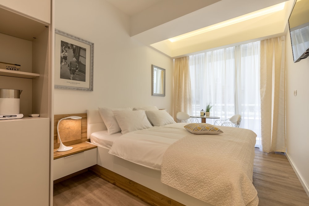 Luxury Room (Jasmine)