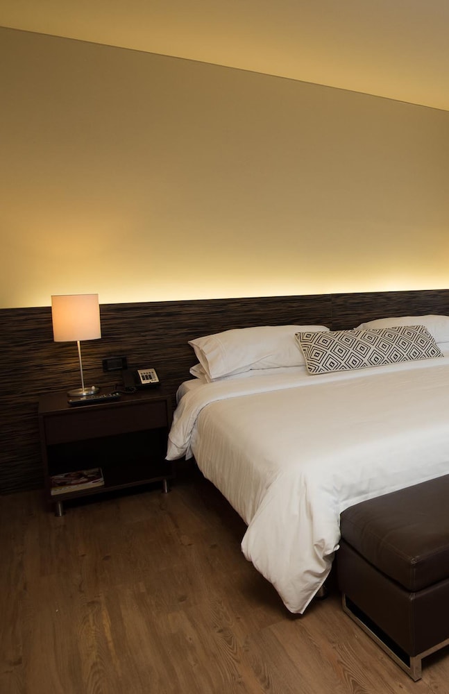 Standard Room - Photo 1