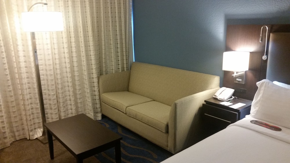 Standard Room, 1 King Bed (Sunset View) - Photo 3