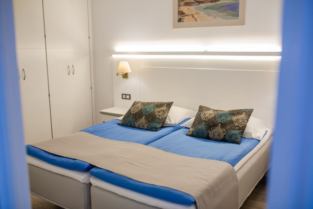 Standard Apartment, Garden View (2 adults and 1 child)