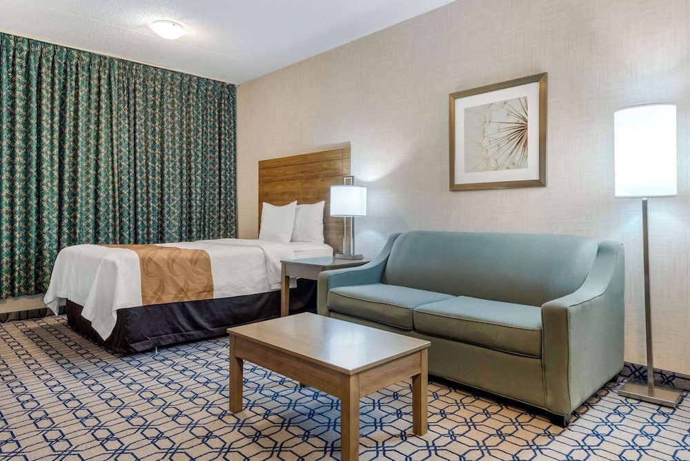 Suite, Multiple Beds, Non Smoking (Upgrade) - Photo 3