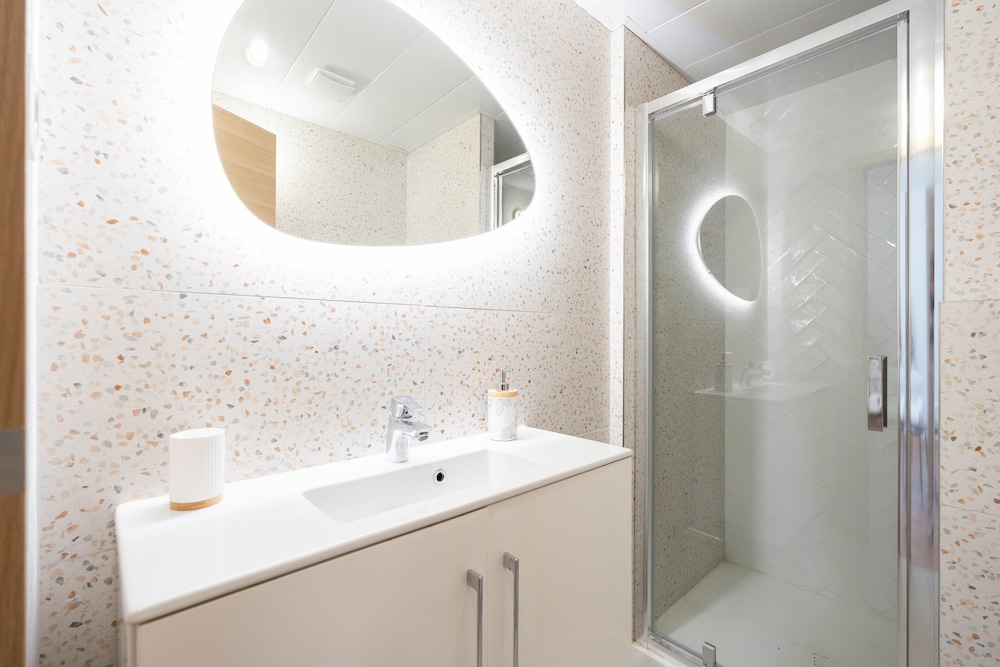 Luxury Apartment photo 2