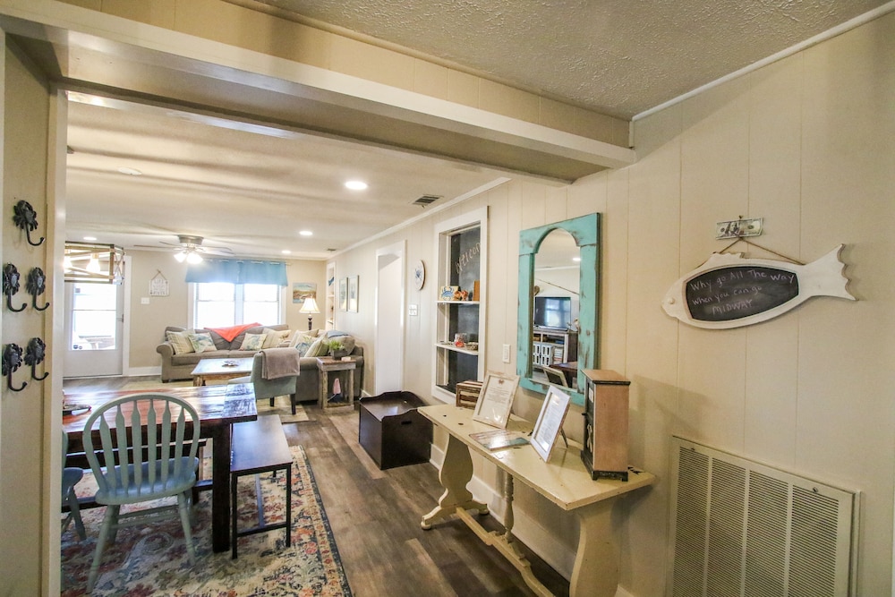 Panoramic House photo 3