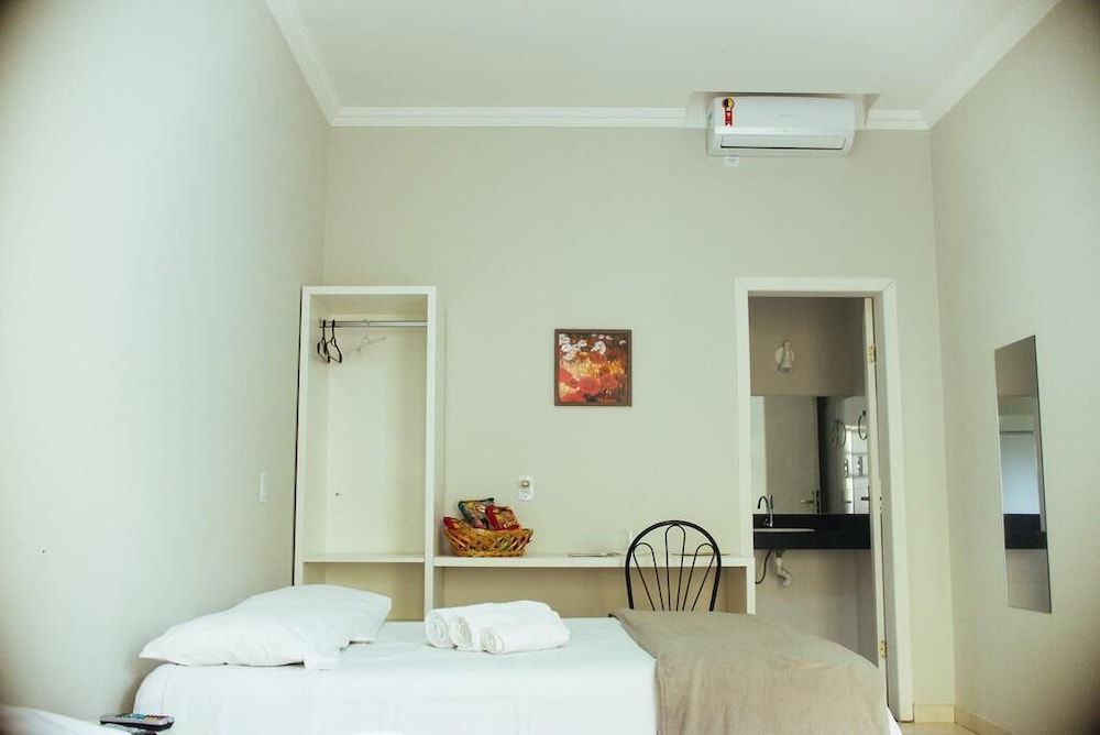 Standard Twin Room photo 3