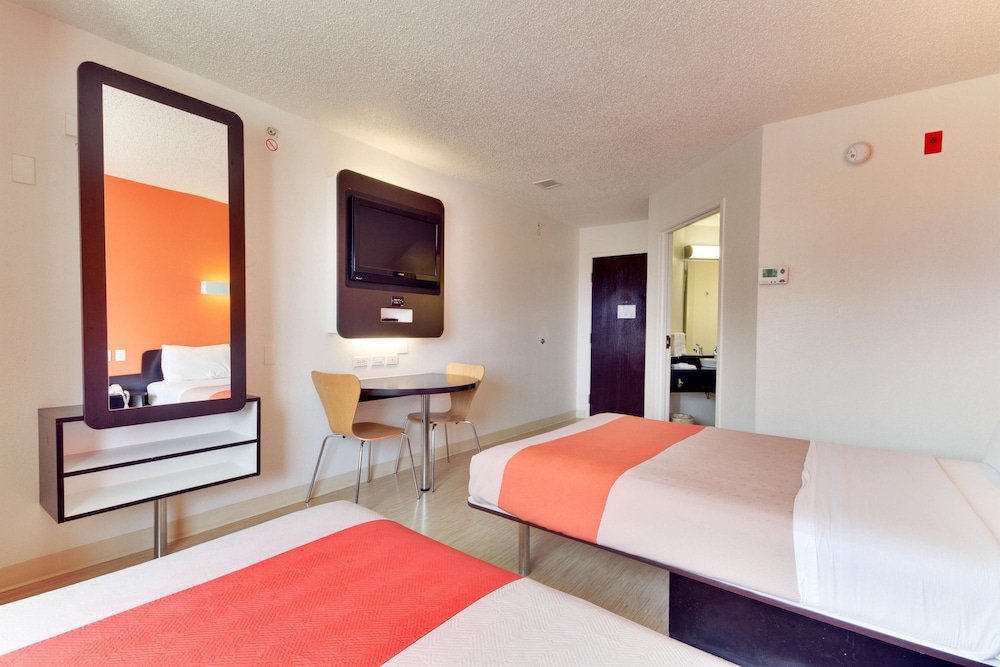 Premium Room, 2 Double Beds, Non Smoking, Refrigerator photo 2