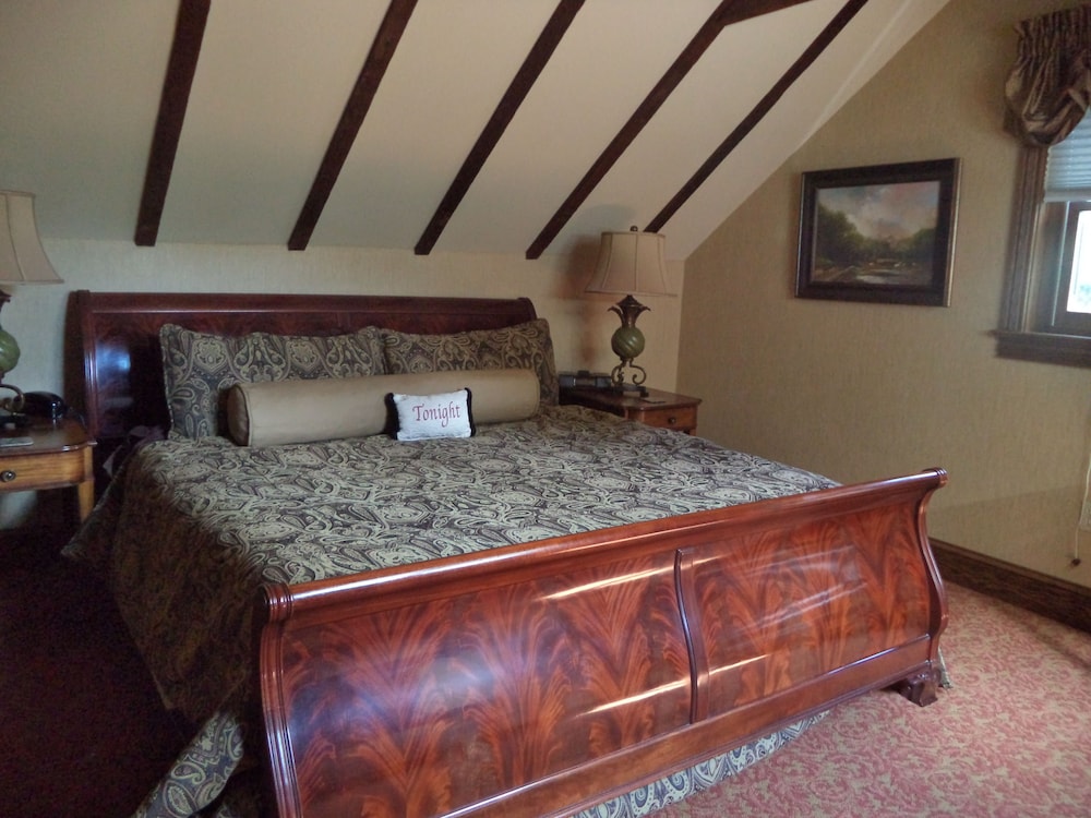 Luxury Suite, 1 King Bed, Non Smoking, Fireplace, Jetted Tub photo 1