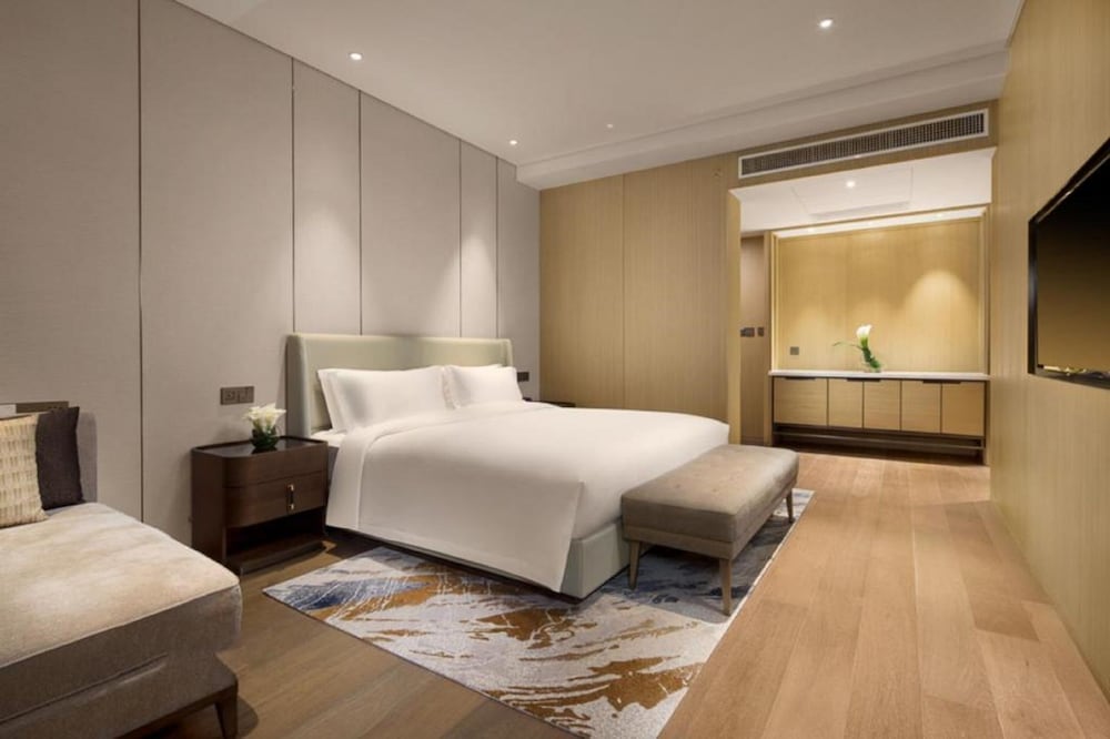 Executive Room, 1 King Bed
