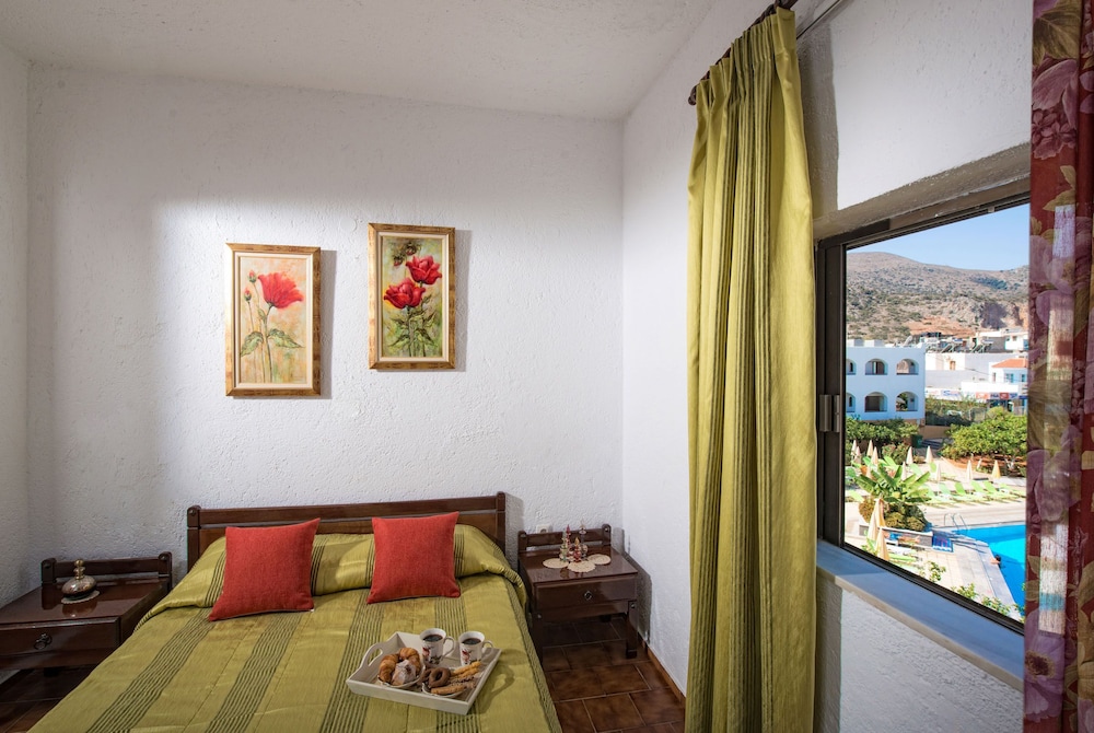 Standard Double Room, Garden View - Photo 1