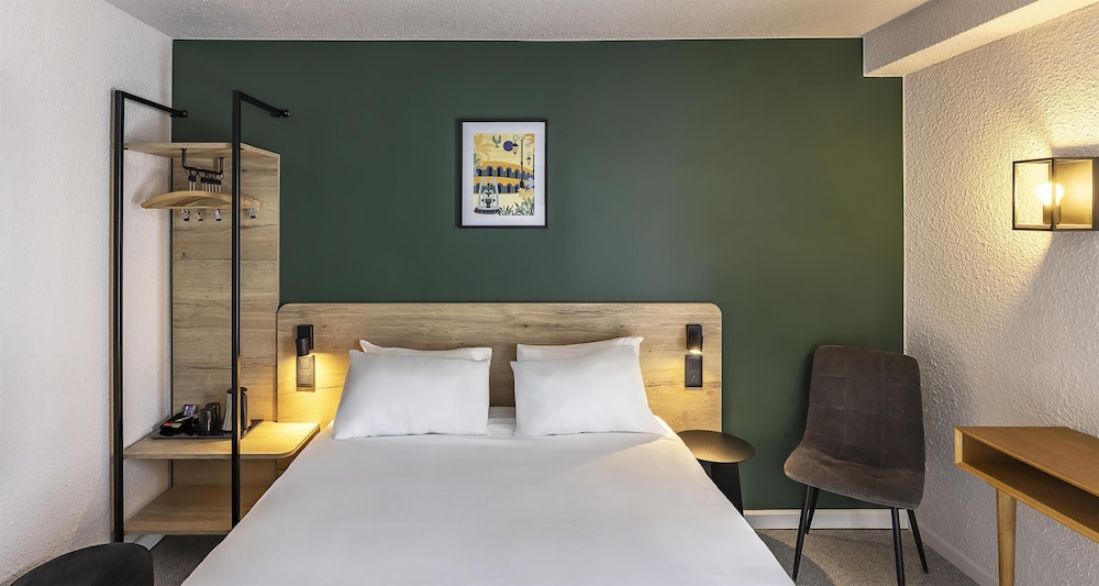 Family Room, Multiple Beds, Non Smoking - Photo 1