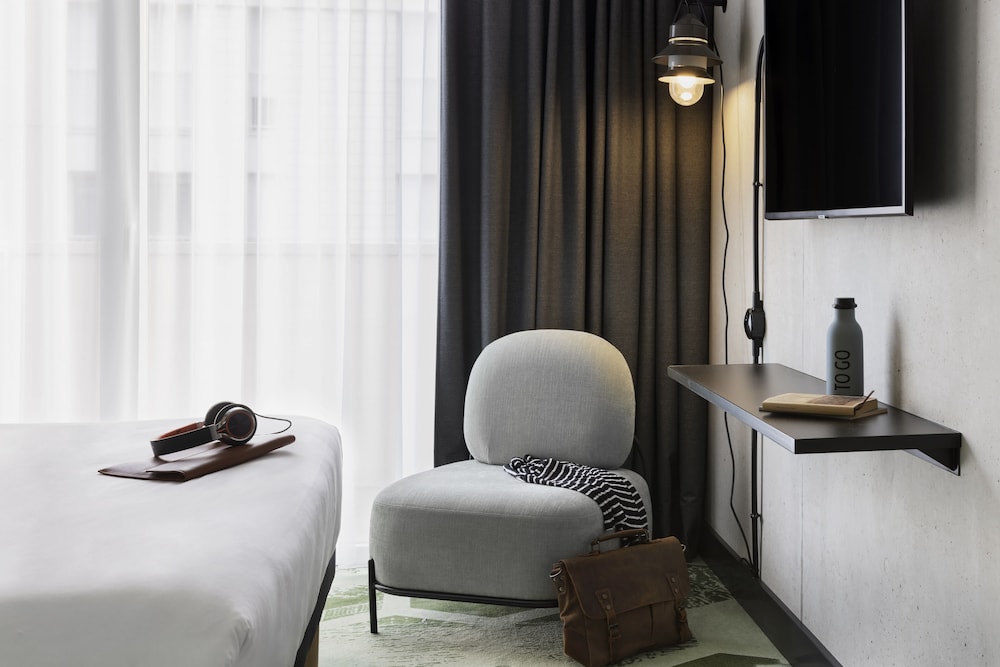 Standard Room, 1 Double Bed - Photo 4