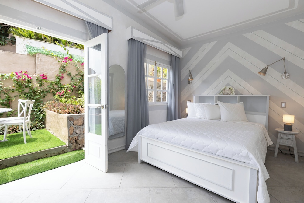 OPAL SUITE
