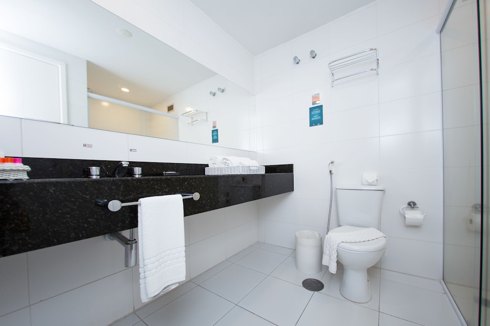 Executive Room, 1 Queen Bed - Photo 9