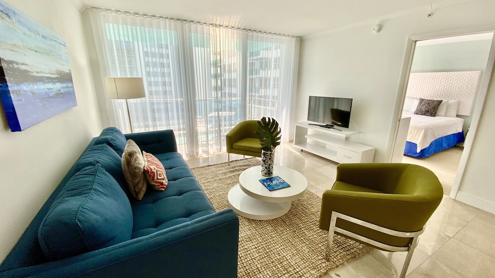 Deluxe Suite, 2 Bedrooms, Balcony, Ocean View