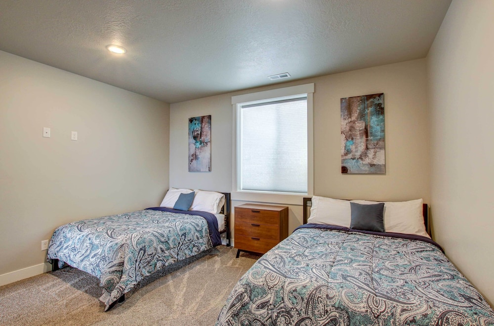 House (4 Bedrooms) photo 1