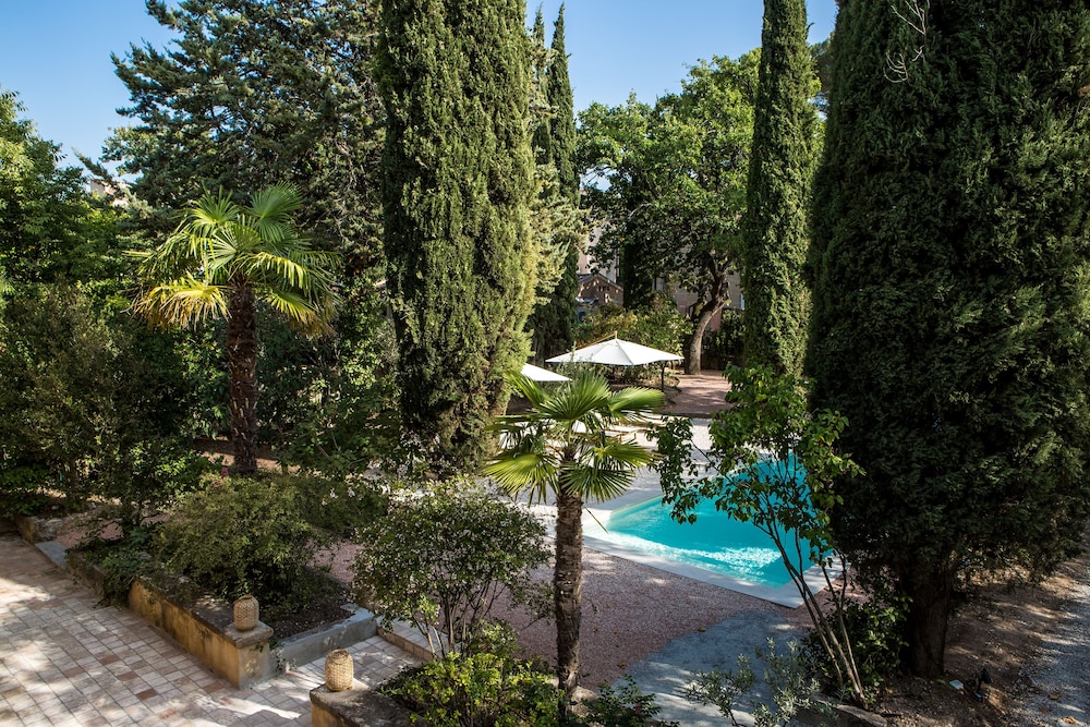 Chambre Deluxe Villa, terrasse, vue jardin et piscine