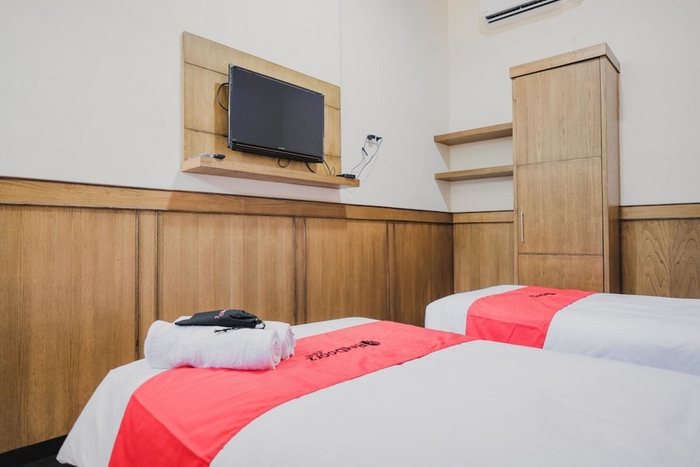 Twin Room (Reddoorz) photo 3