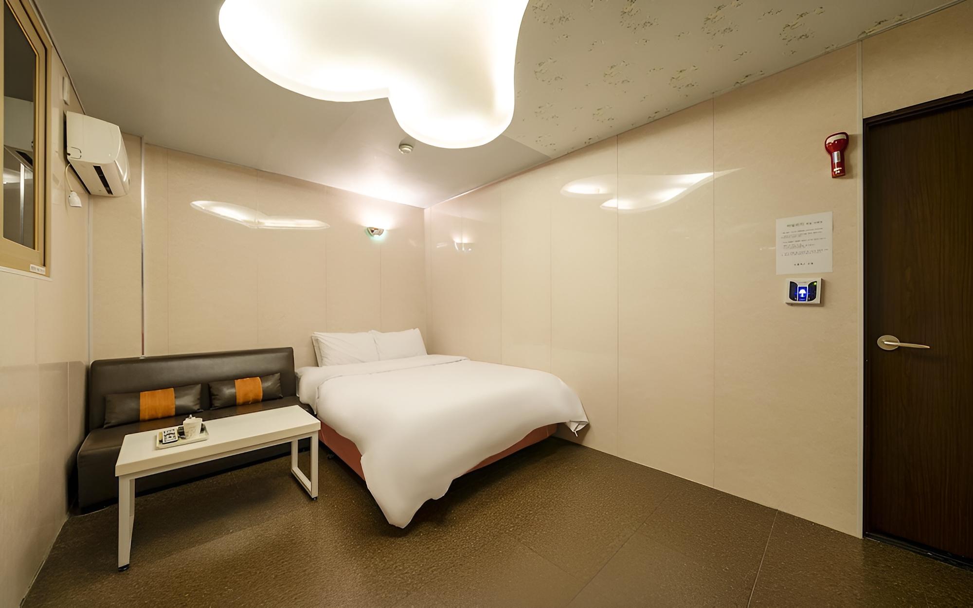 Room (Semi-Special Room (Bathtub OTT)) photo 3