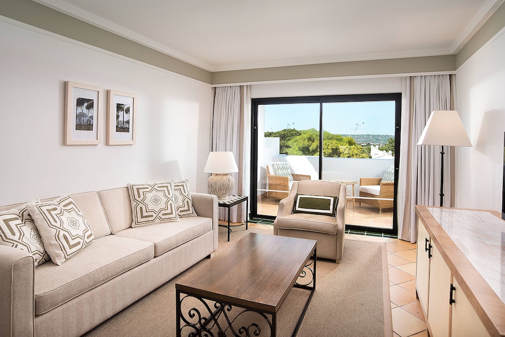 Suite, 1 Queen Bed, Resort View (Balcony) - Photo 3