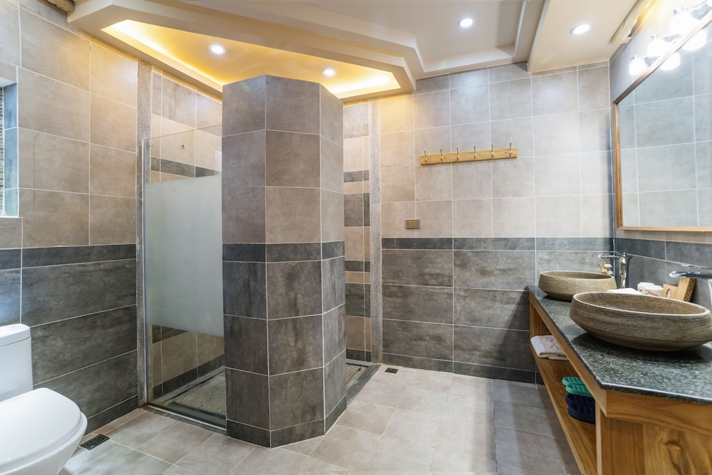 Reopening Promotion - Deluxe Twin Room photo 2