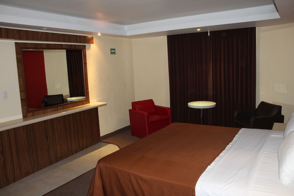 Double Room, 1 King Bed, Non Smoking photo 1