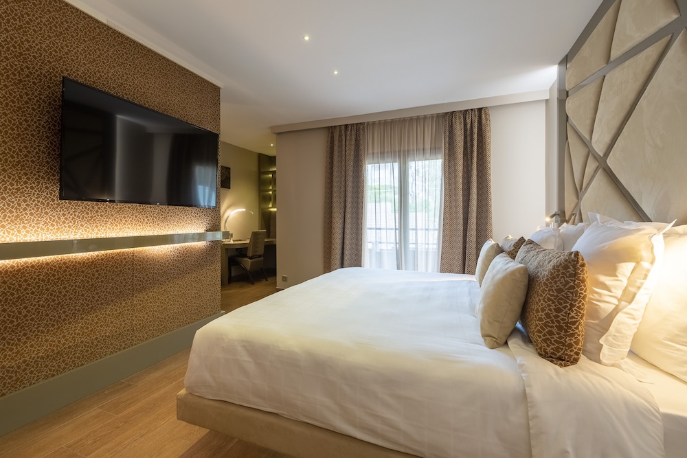 Deluxe Double Room photo 3