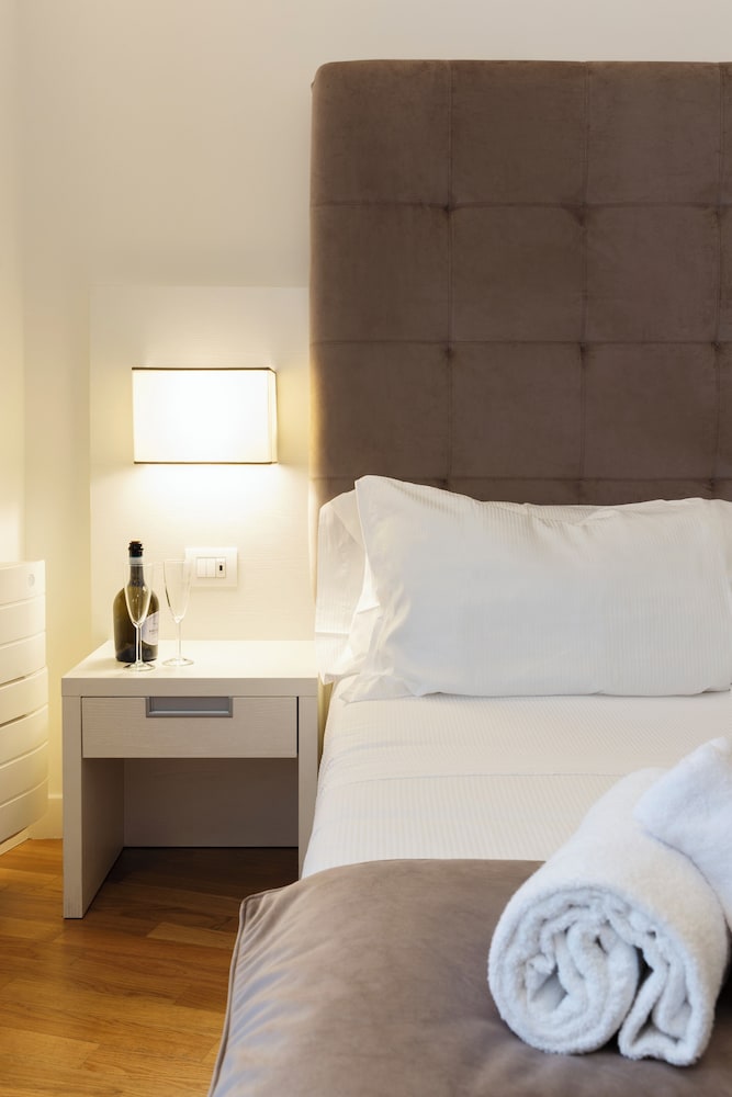 Deluxe Double Room, Balcony, City View