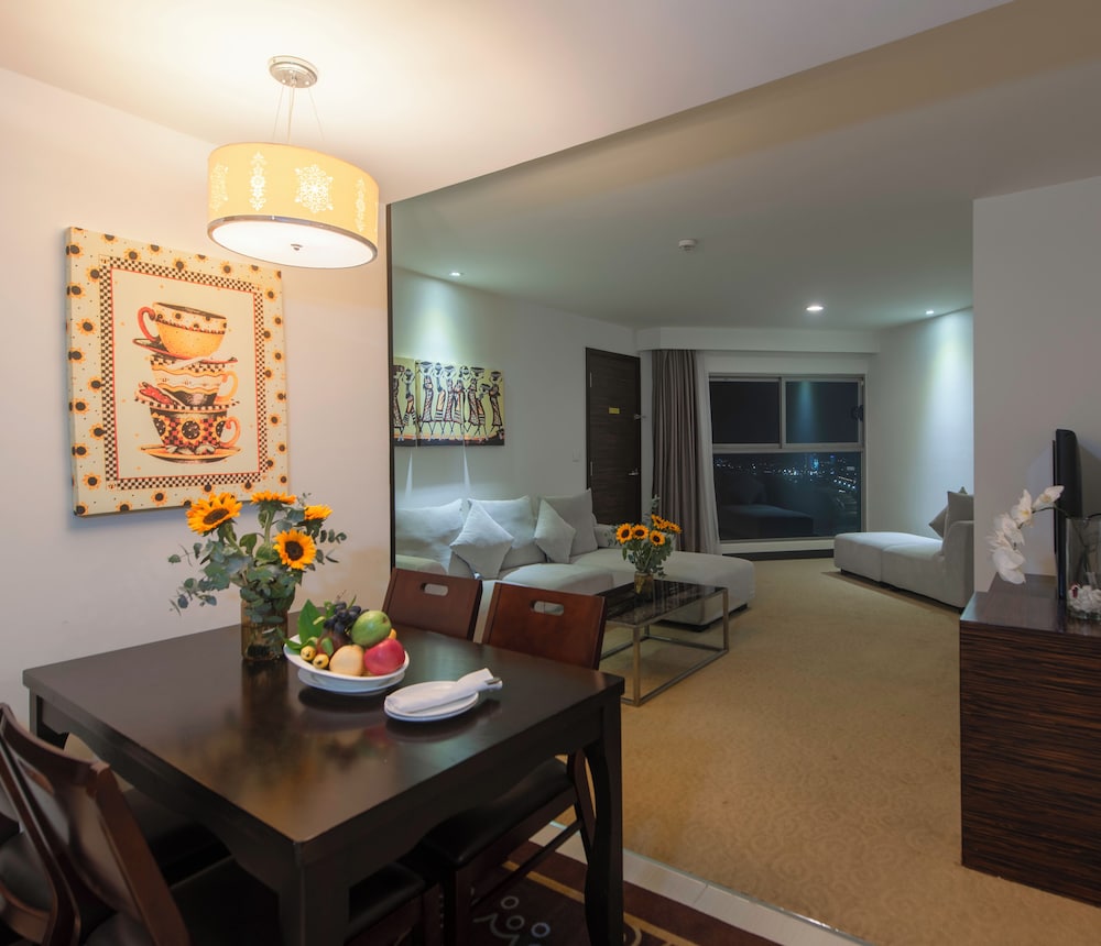 Club Suite, Ocean View photo 2
