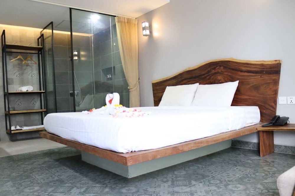 Deluxe Double Room - Photo 8