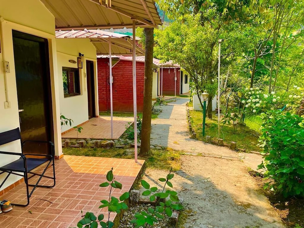 Basic Cottage - Photo 2
