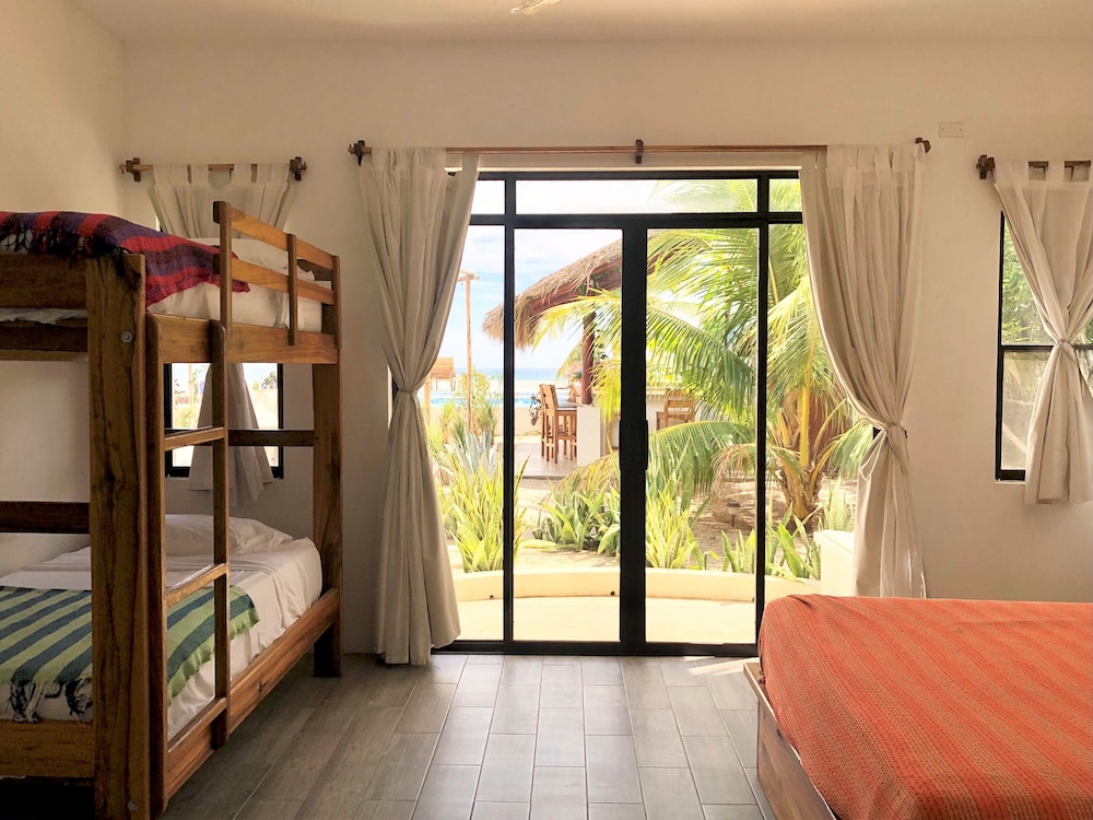 Family Quadruple Room, Multiple Beds, Sea View (Room 6) photo 2