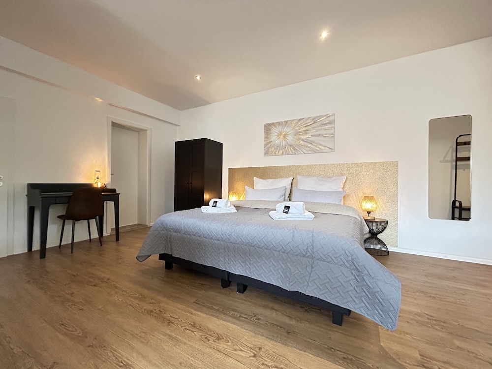Superior Suite, Kitchen, Garden Area photo 1
