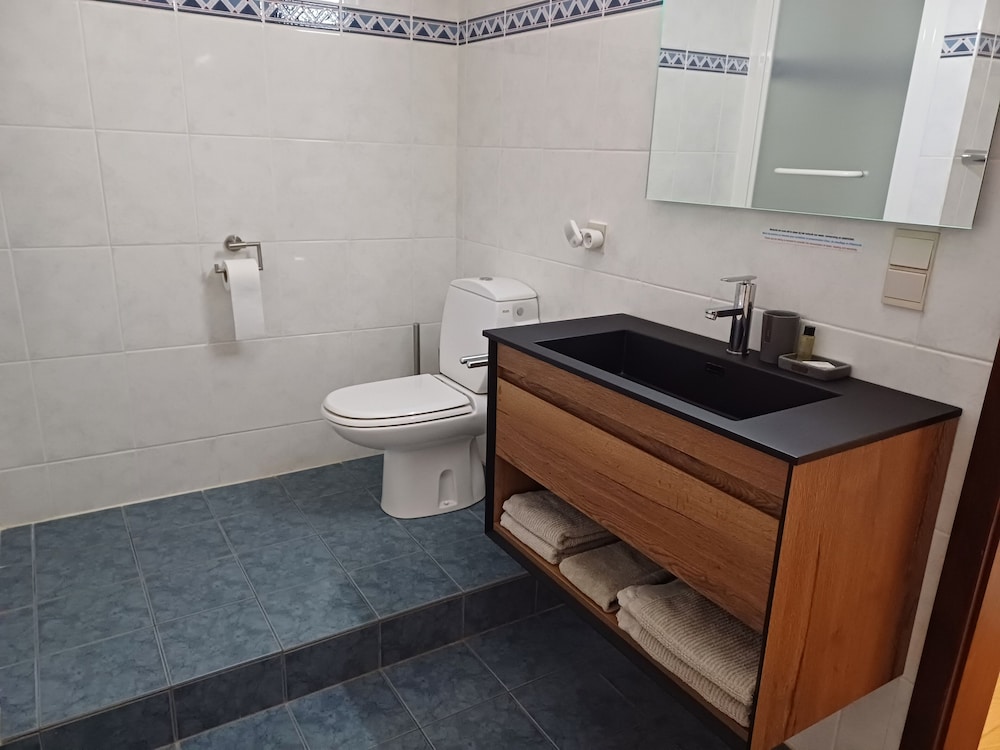 Comfort Room photo 2