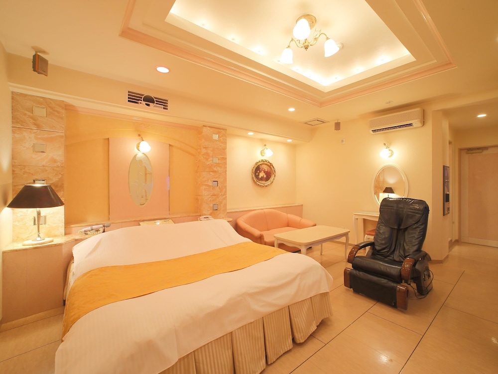 Standard Room, 1 King Bed (Couples Hotel) photo 2