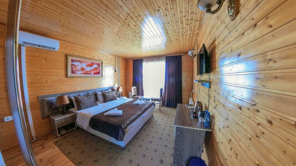 Standard Cabin photo 1