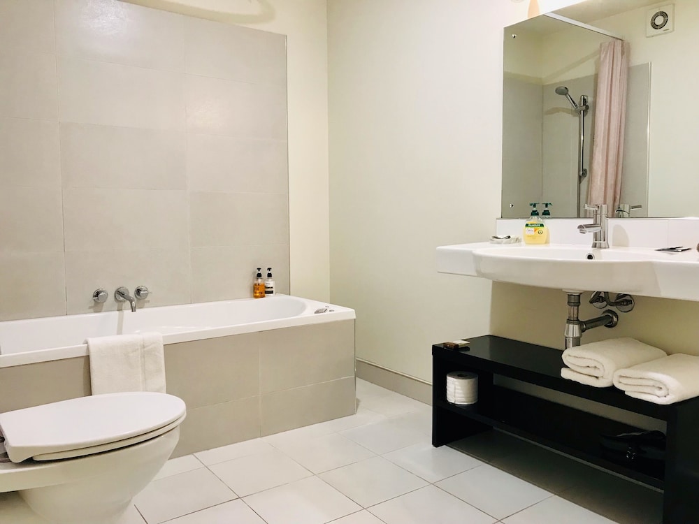 Deluxe Apartment, 2 Bedrooms, Non Smoking, Jetted Tub