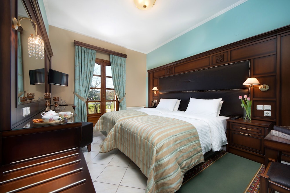 Superior Double or Twin Room - Photo 1
