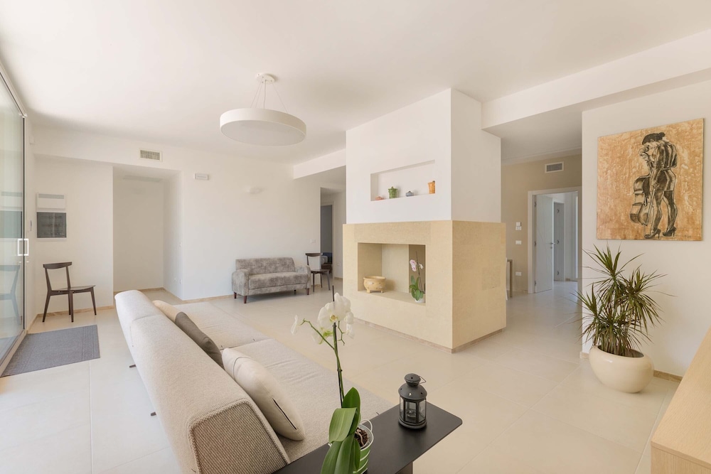 Comfort House, 4 Bedrooms