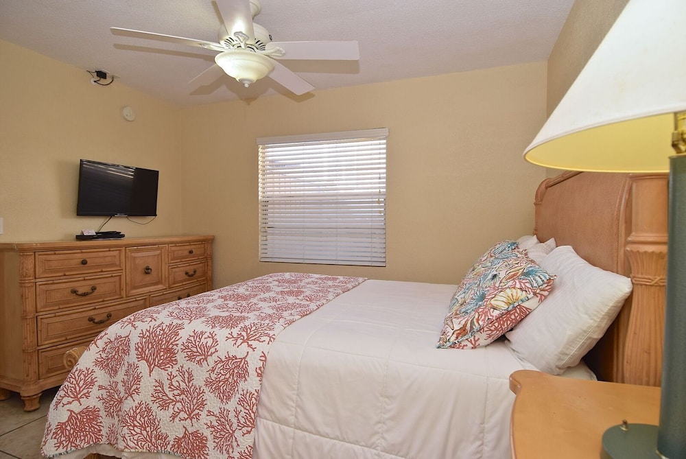 Bayside One Bedroom Suite photo 3