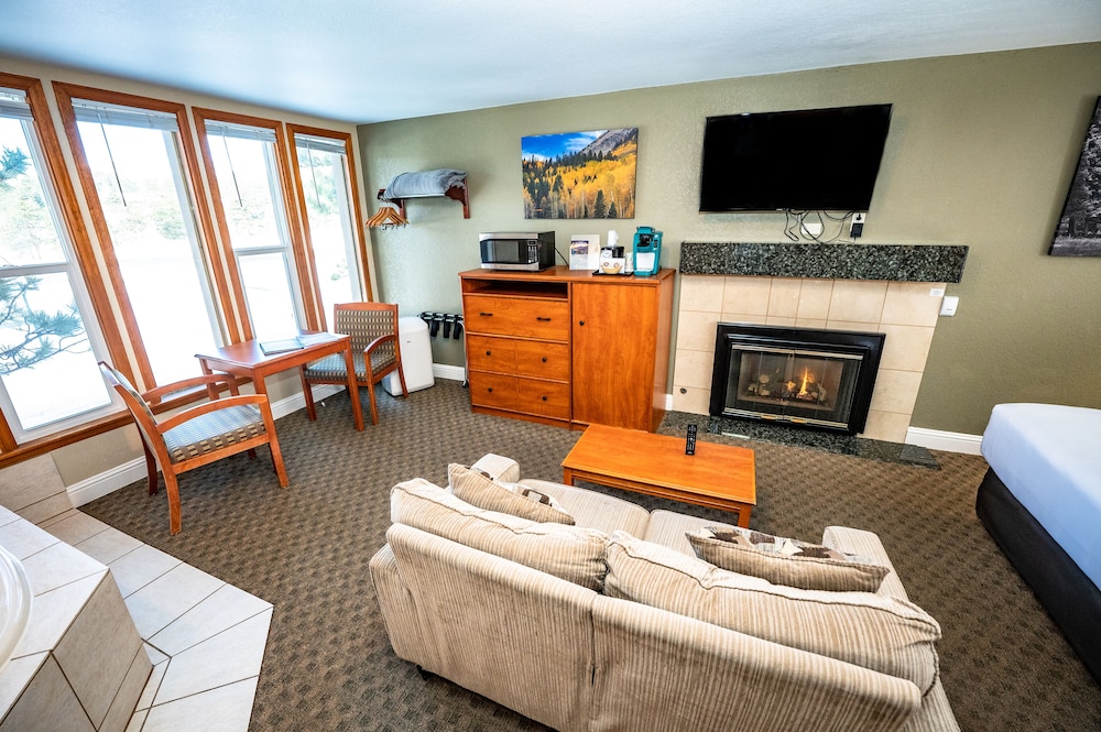 Premium Studio Suite photo 2