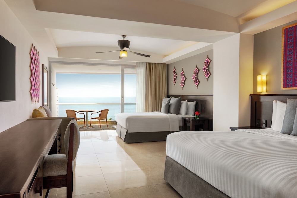 Junior Suite, 2 Double Beds, Ocean View photo 3
