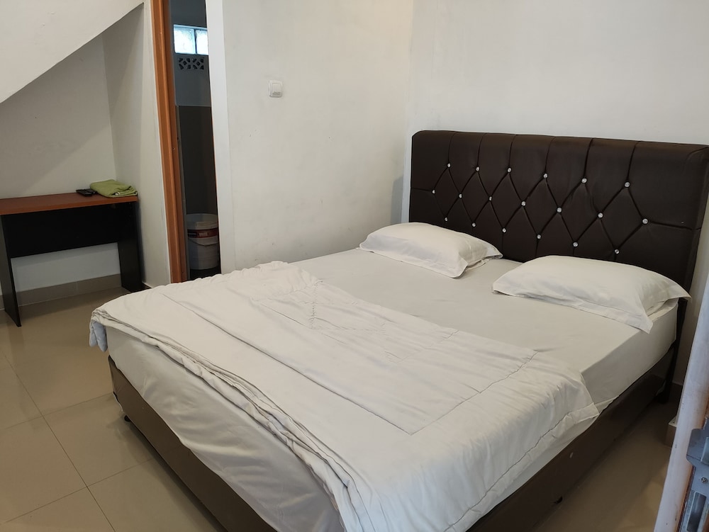 Basic Room, Courtyard View photo 1