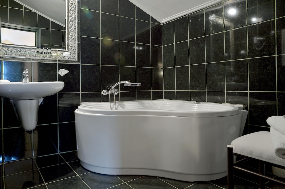 Maisonette photo 2