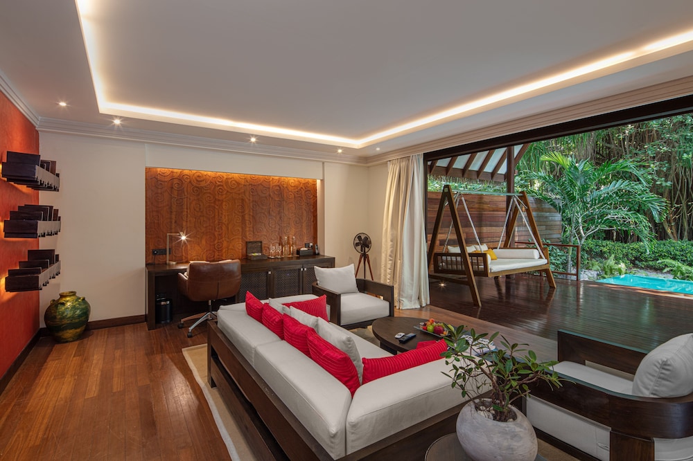 Meedhupparu Residence with Pool - Photo 9