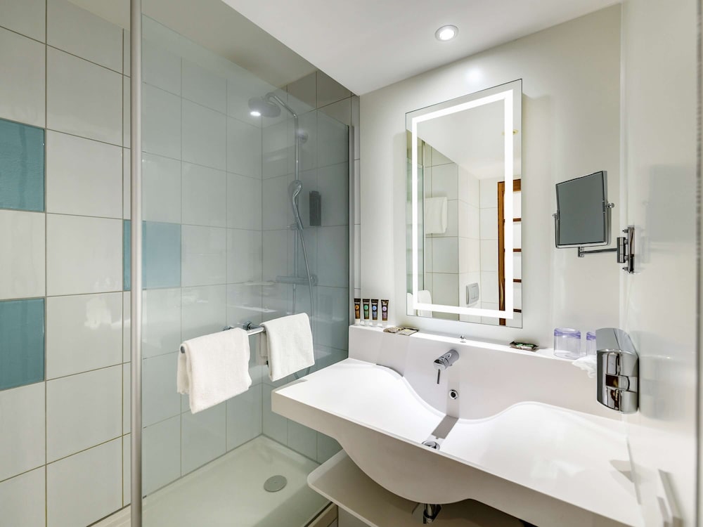 Suite, 1 Double Bed - Photo 11