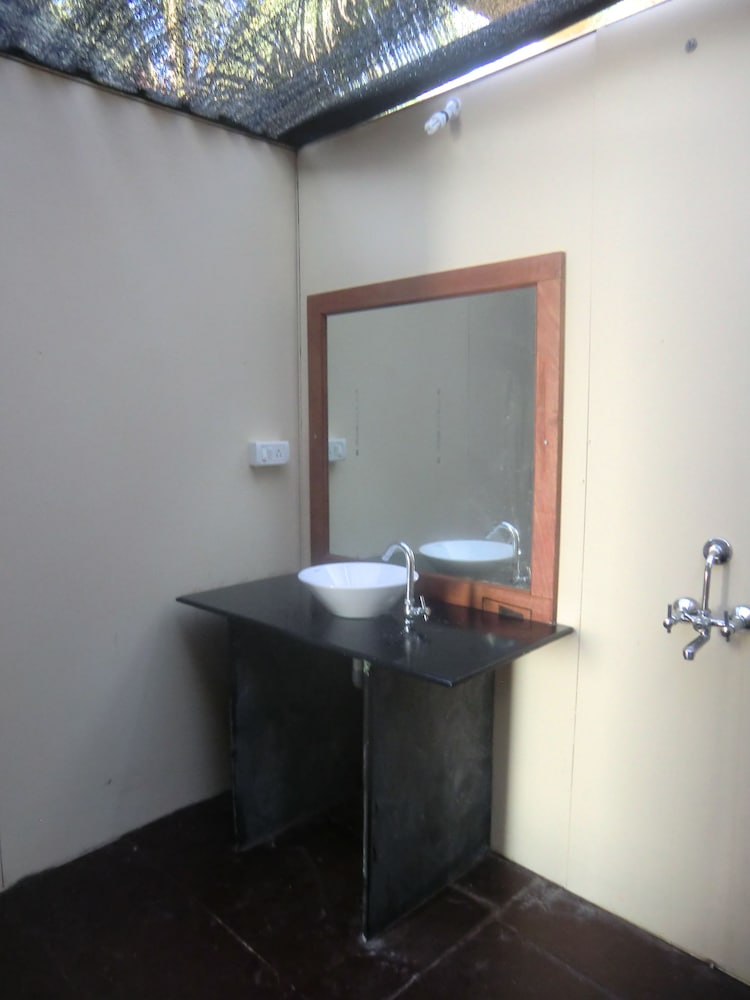 Comfort Double Room, 1 Bedroom, Garden View, Garden Area photo 3