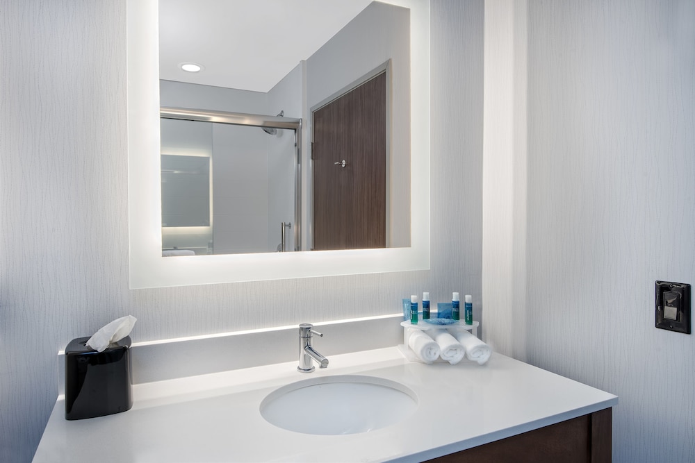 Suite, 2 Queen Beds, Accessible photo 2